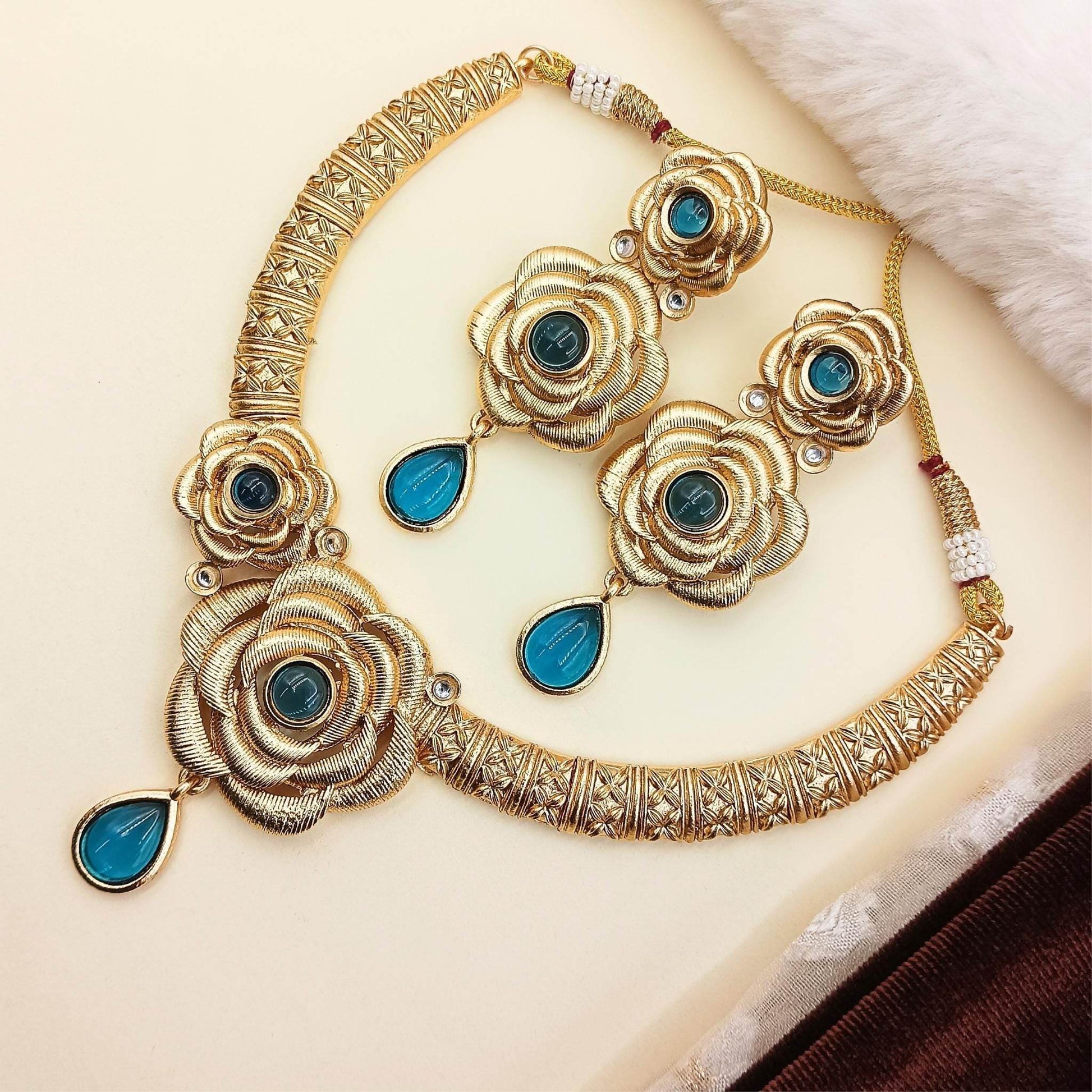 Flower Rajwadi Hasadi Necklace Set - Nandai Jewels